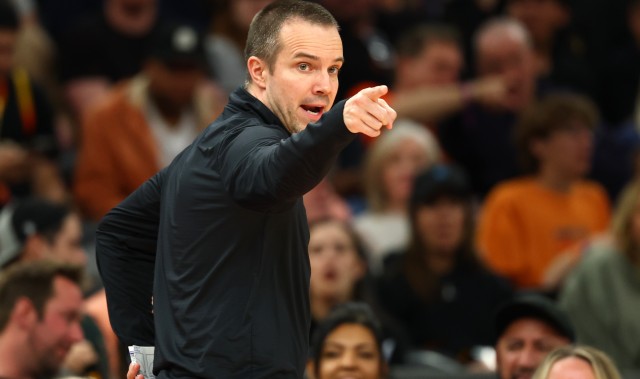 乐鱼中国-奥特：火箭身体对抗明显占优 进入季后赛会缩短轮换要选对人